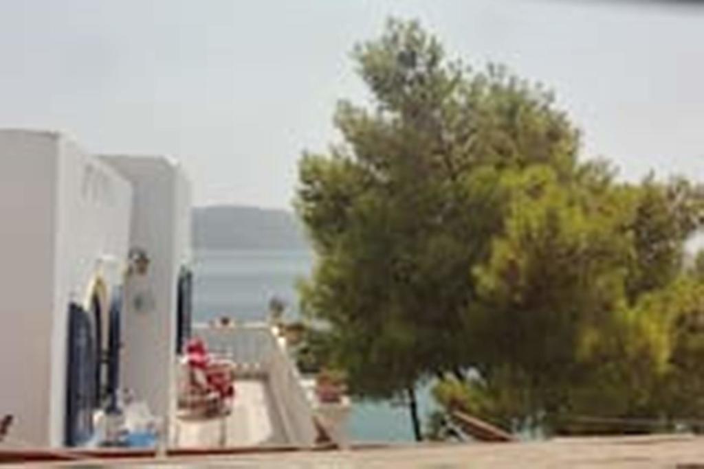 Wavedance Accommodation ซาลามีส ภายนอก รูปภาพ