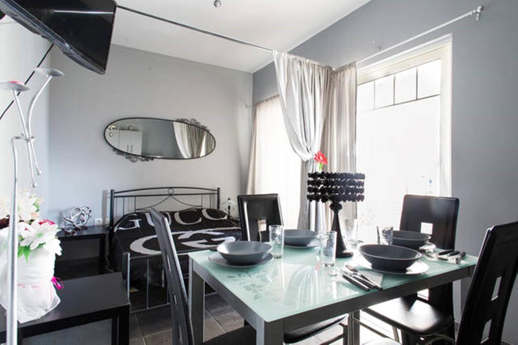 Wavedance Accommodation ซาลามีส ภายนอก รูปภาพ